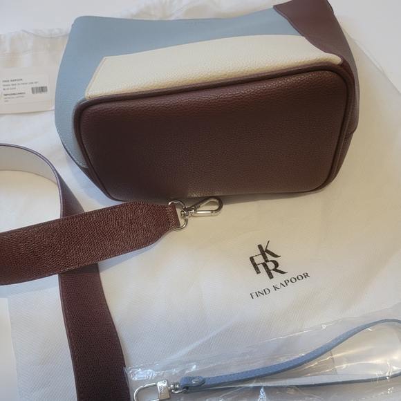 FIND KAPOOR Crossbody Bag - Picture 3 of 7